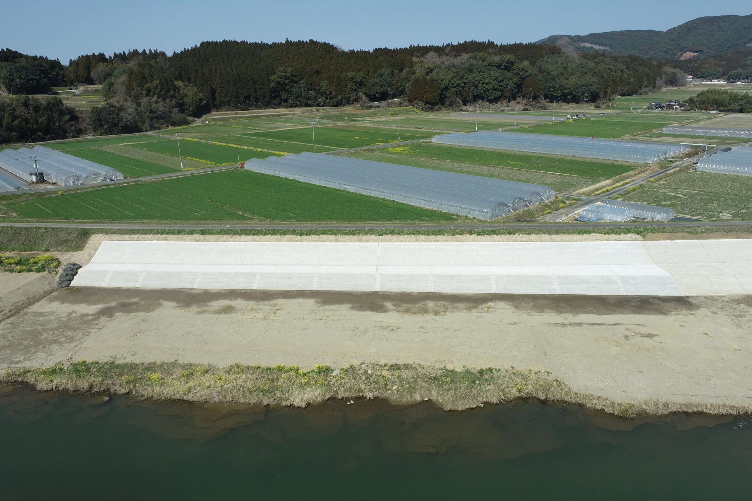 岩野川掘削護岸（その３）工事